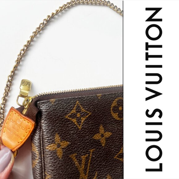 Louis Vuitton Handbags - Vintage, Rare Louis Vuitton Monogram Mini Pochette Accessoires, Wristlet